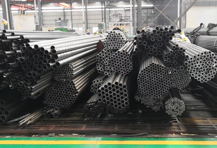 ����䓹��Ј�(ch��ng)��Ό����µĄ�(d��ng)�B(t��i)ƽ����P(gu��n)�I